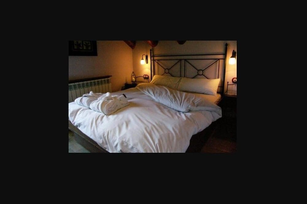 Hotel Rural El Mirador De Los Pirineos Santa Cruz de la Serós 外观 照片