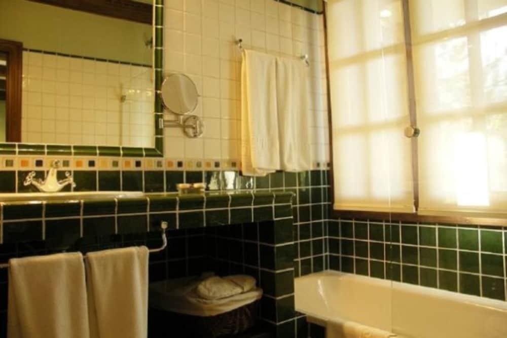 Hotel Rural El Mirador De Los Pirineos Santa Cruz de la Serós 外观 照片