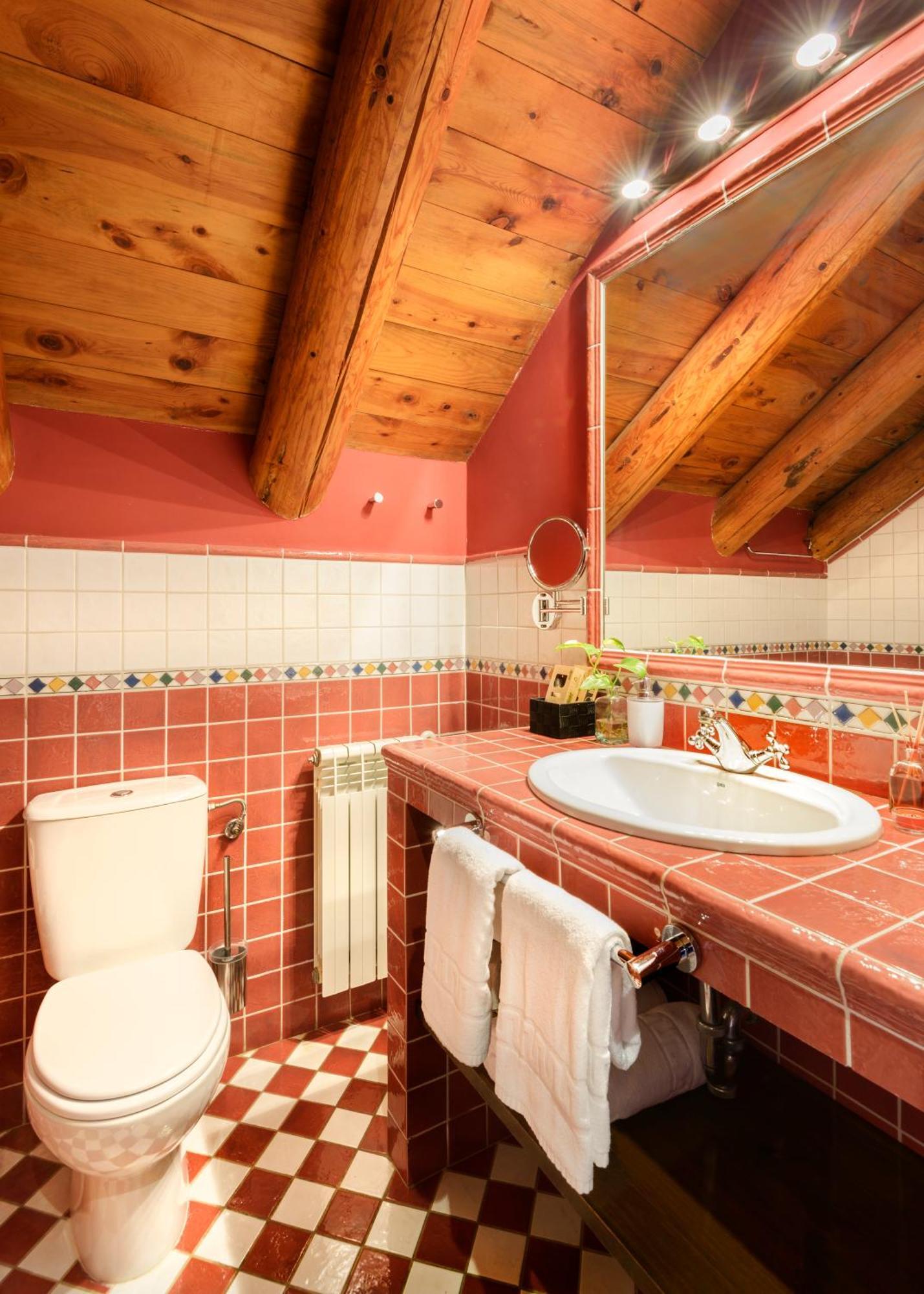 Hotel Rural El Mirador De Los Pirineos Santa Cruz de la Serós 外观 照片